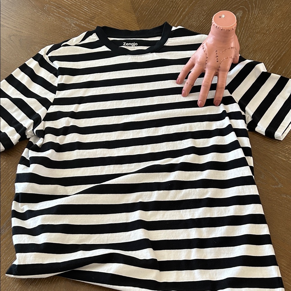 Zengio Black & White Striped Tee